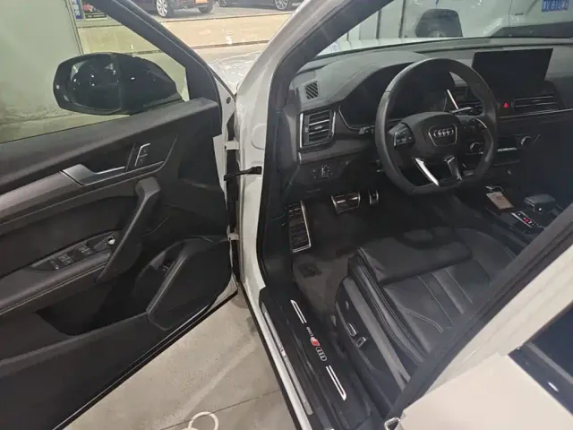 Audi Q5L — Фото автомобиля 20