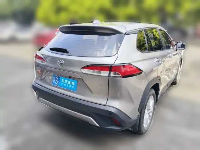 Toyota Corolla Cross — Фото автомобиля 2