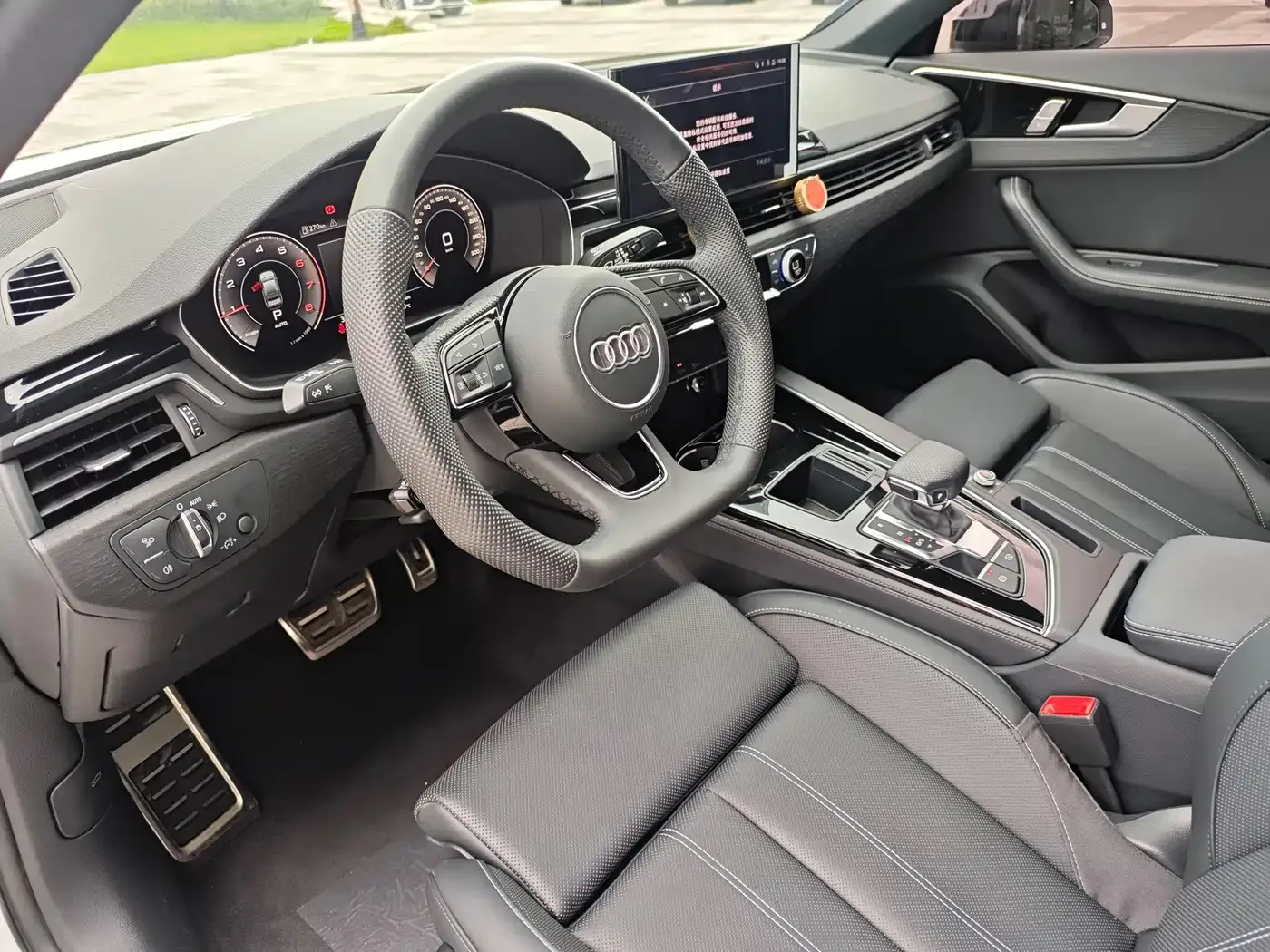 Audi Audi A4L 2024 40 TFSI Luxury Dynamic — Фото автомобиля 15