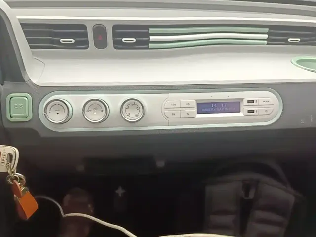 Wuling Hongguang Mini EV — Фото автомобиля 12