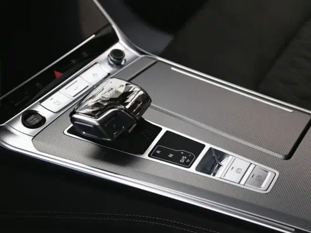 Audi A7L — Фото автомобиля 14