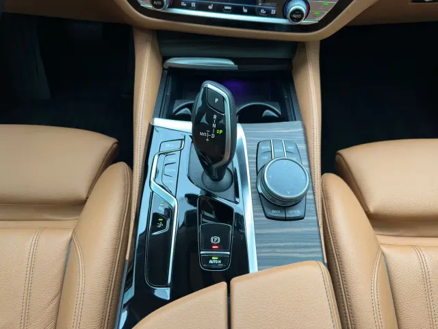 BMW 6 Series Gran Turismo — Фото автомобиля 18