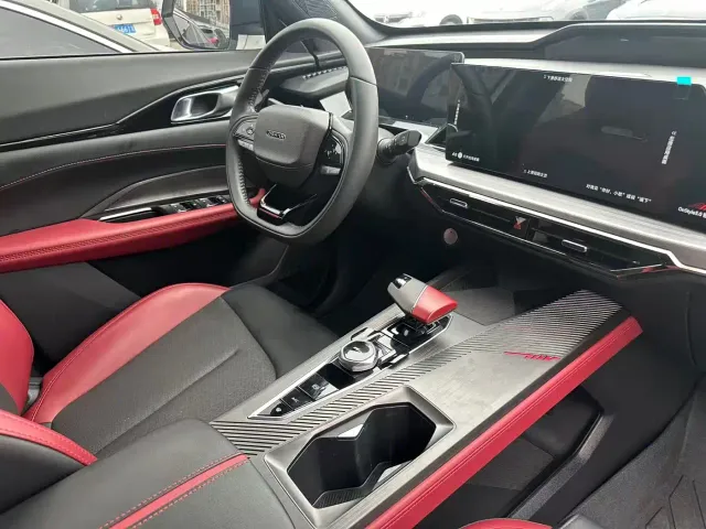 Changan Z6 — Фото автомобиля 5