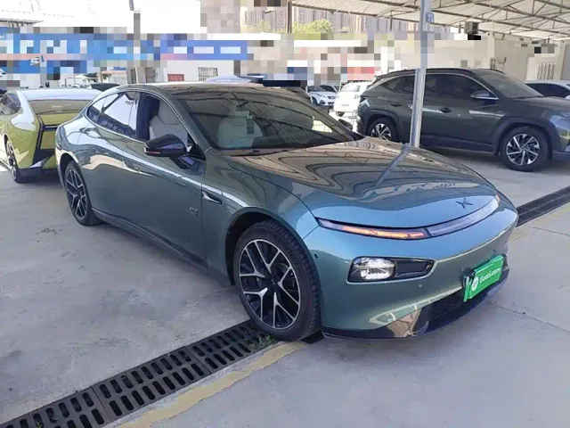Xpeng P7 — Фото автомобиля 3