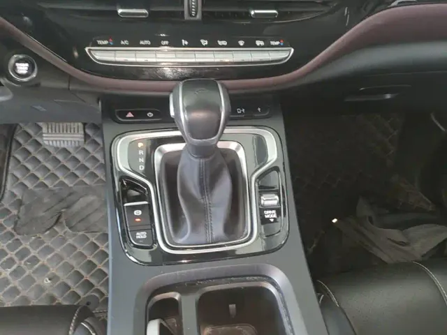 GAC Trumpchi M6 — Фото автомобиля 13