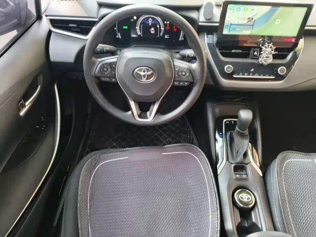 Toyota Corolla — Фото автомобиля 6