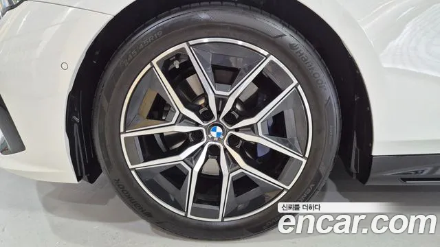 BMW 5 Series G60 — Фото автомобиля 5