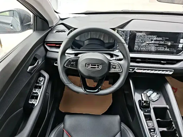 Geely Binrui — Фото автомобиля 6