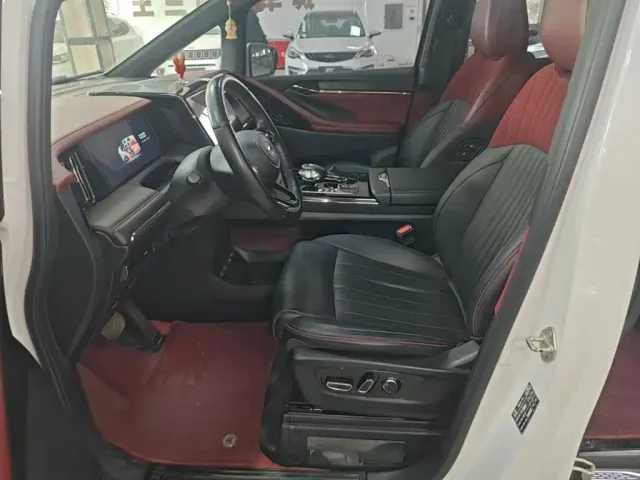 GAC Trumpchi M8 — Фото автомобиля 14