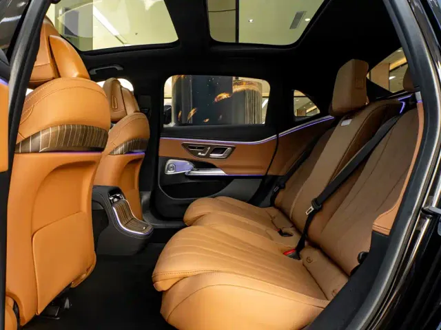 Mercedes-Benz E-Class — Фото автомобиля 29