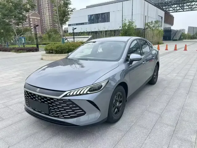 BYD Qin PLUS — Фото автомобиля 8