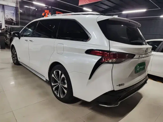 Toyota Granvia — Фото автомобиля 4