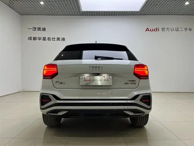 Audi Q2L — Фото автомобиля 5