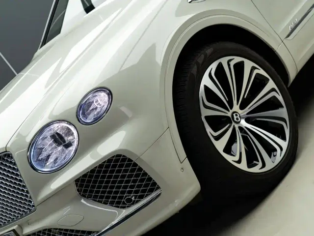 Bentley Bentayga Hybrid — Фото автомобиля 3