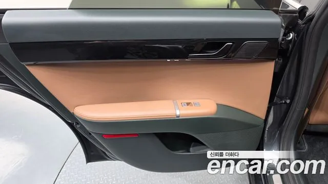 Hyundai Grandeur GN7 — Фото автомобиля 14