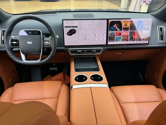 Li Auto L8 — Фото автомобиля 12