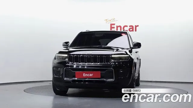Jeep Cherokee Grand Cherokee(WL) 3.6 Overland — Фото автомобиля 3