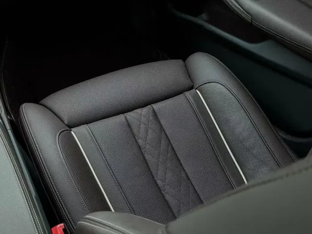 BMW 5 Series — Фото автомобиля 7