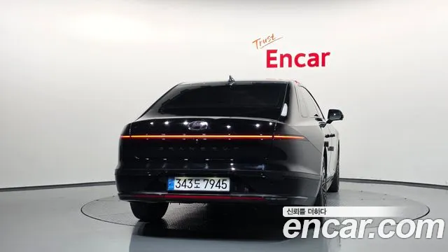 Hyundai Grandeur GN7 — Фото автомобиля 4