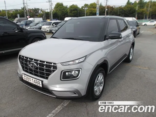 Hyundai Venue — Фото автомобиля 2