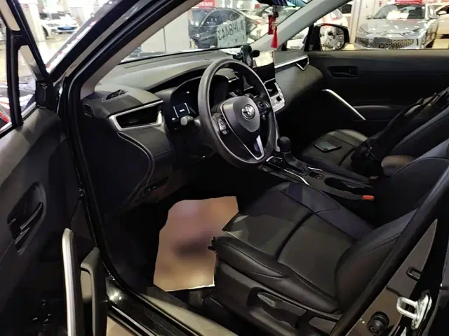 Toyota Frontlander — Фото автомобиля 15