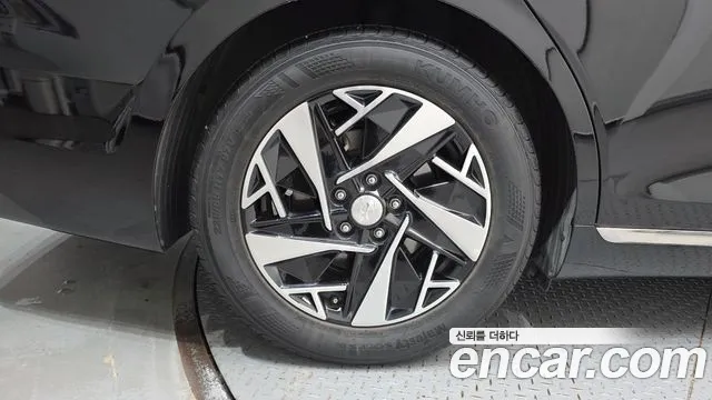 Hyundai Grandeur (New) Hybrid — Фото автомобиля 5