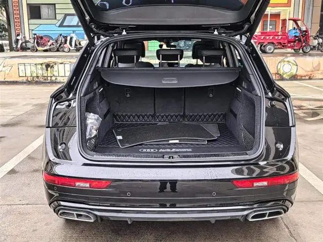 Audi Q5L — Фото автомобиля 14