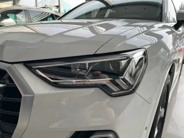 Audi Q3 — Фото автомобиля 3