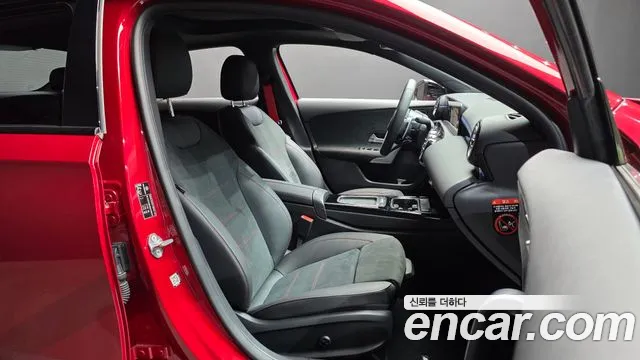 Mercedes-Benz A-Class W177 — Фото автомобиля 16