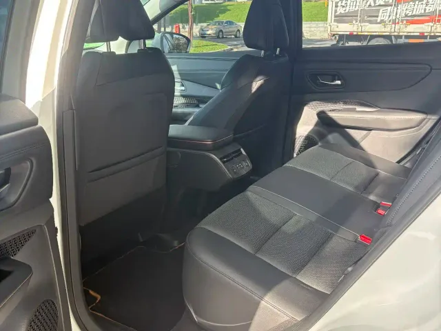 Nissan Ariya — Фото автомобиля 6
