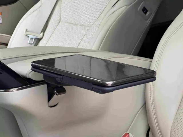 Toyota Alphard — Фото автомобиля 17