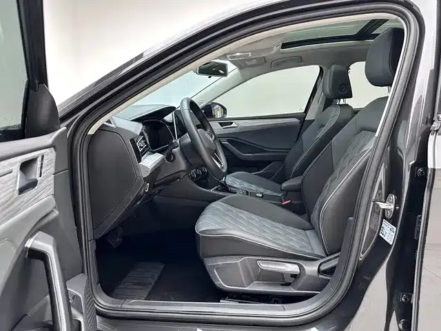 Volkswagen Sagitar — Фото автомобиля 12