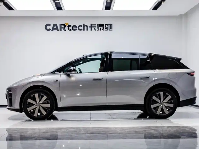 Li Auto i6 — Фото автомобиля 4