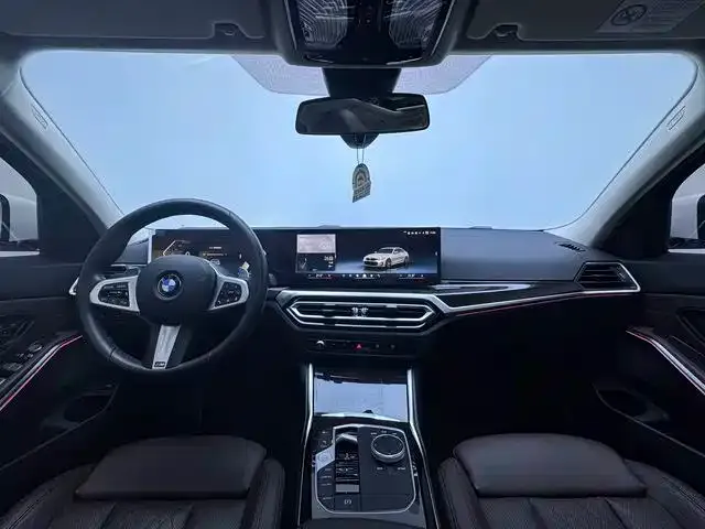 BMW 3 Series — Фото автомобиля 9