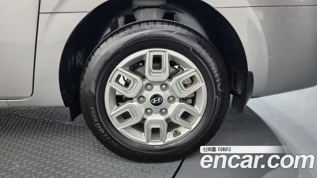 Hyundai Staria Staria L3.5 Карго 5 мест — Фото автомобиля 5