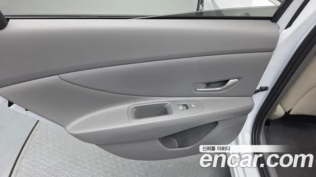 Hyundai AVANTE Inspiration — Фото автомобиля 19
