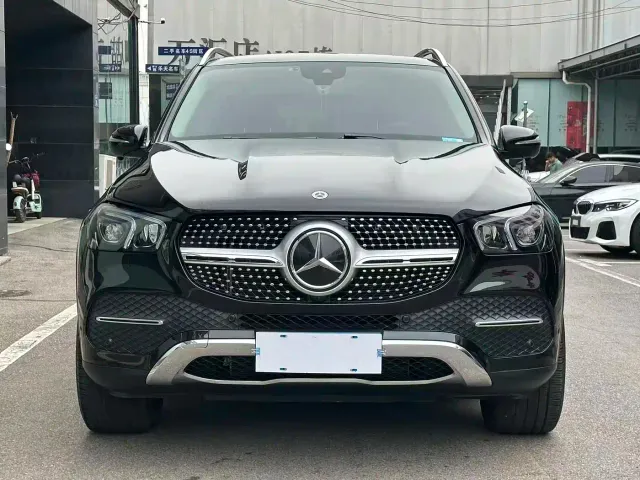 Mercedes-Benz GLE-Class — Фото автомобиля 2