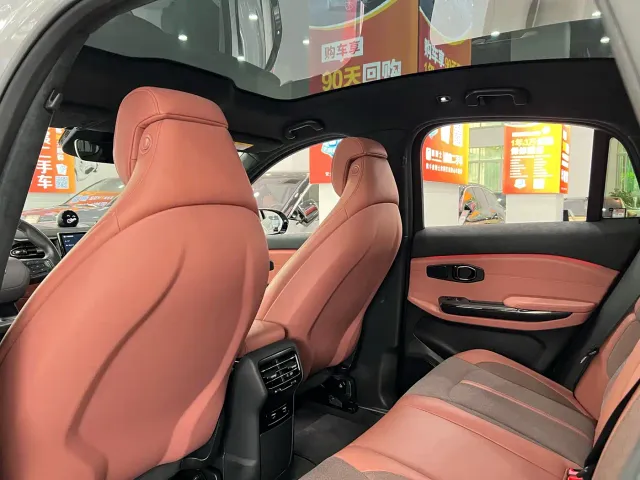 Nio EC6 — Фото автомобиля 12