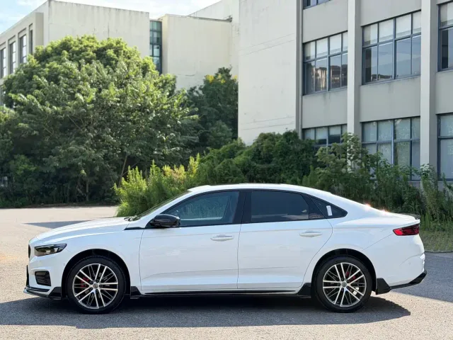 Geely Xingrui — Фото автомобиля 14