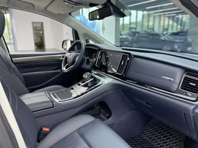 GAC Trumpchi M8 — Фото автомобиля 17