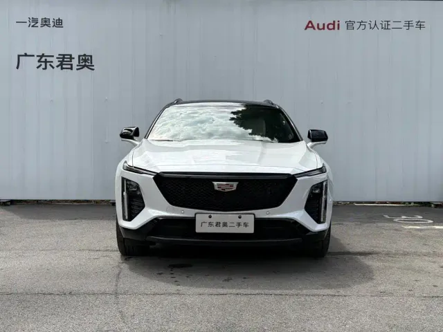 Cadillac GT4 — Фото автомобиля 2