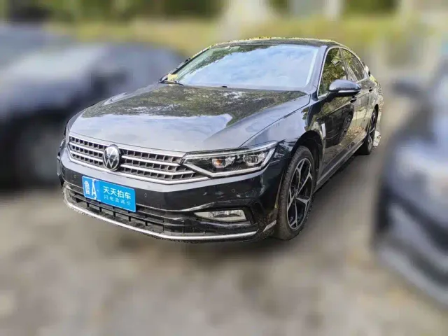 Фотография автомобиля — Volkswagen Magotan