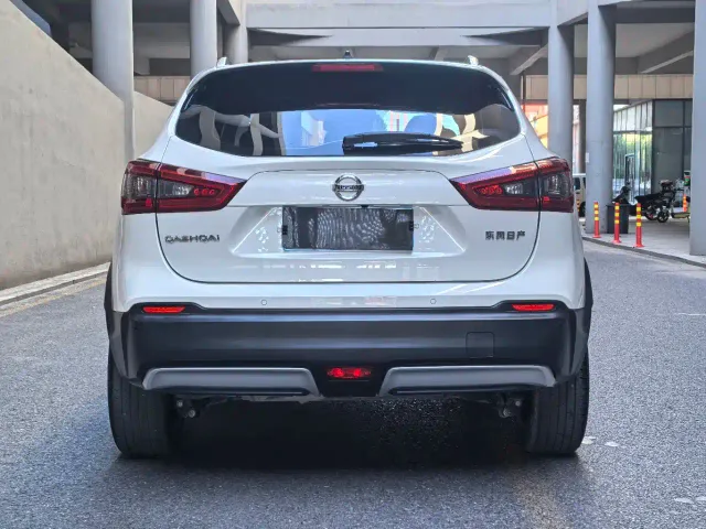 Nissan Qashqai — Фото автомобиля 5