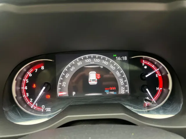 Toyota RAV4 — Фото автомобиля 12