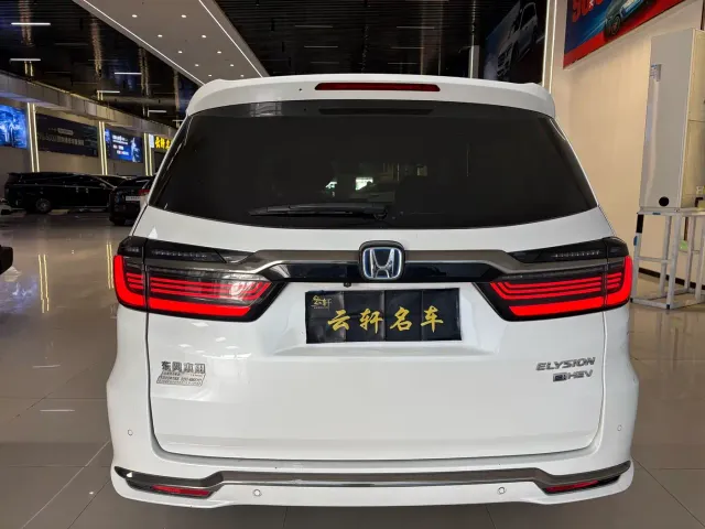 Honda Elysion — Фото автомобиля 5