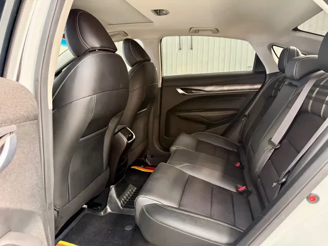 Geely Binrui — Фото автомобиля 8