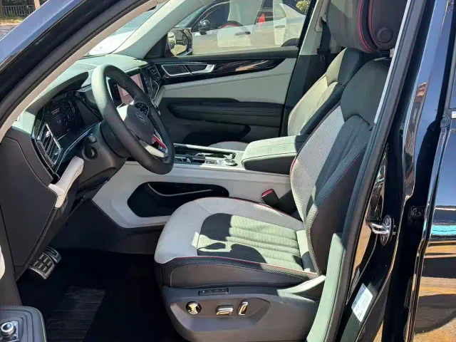 Volkswagen Teramont — Фото автомобиля 7