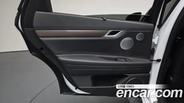 Genesis G80 RG3 — Фото автомобиля 14