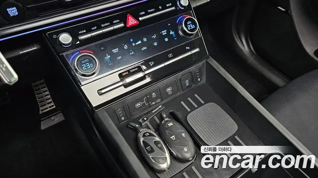 Hyundai Santafe — Фото автомобиля 27