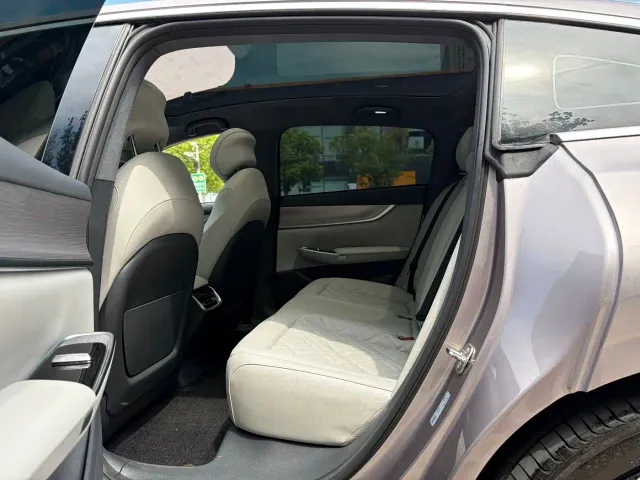 Changan Qiyuan A07 — Фото автомобиля 6